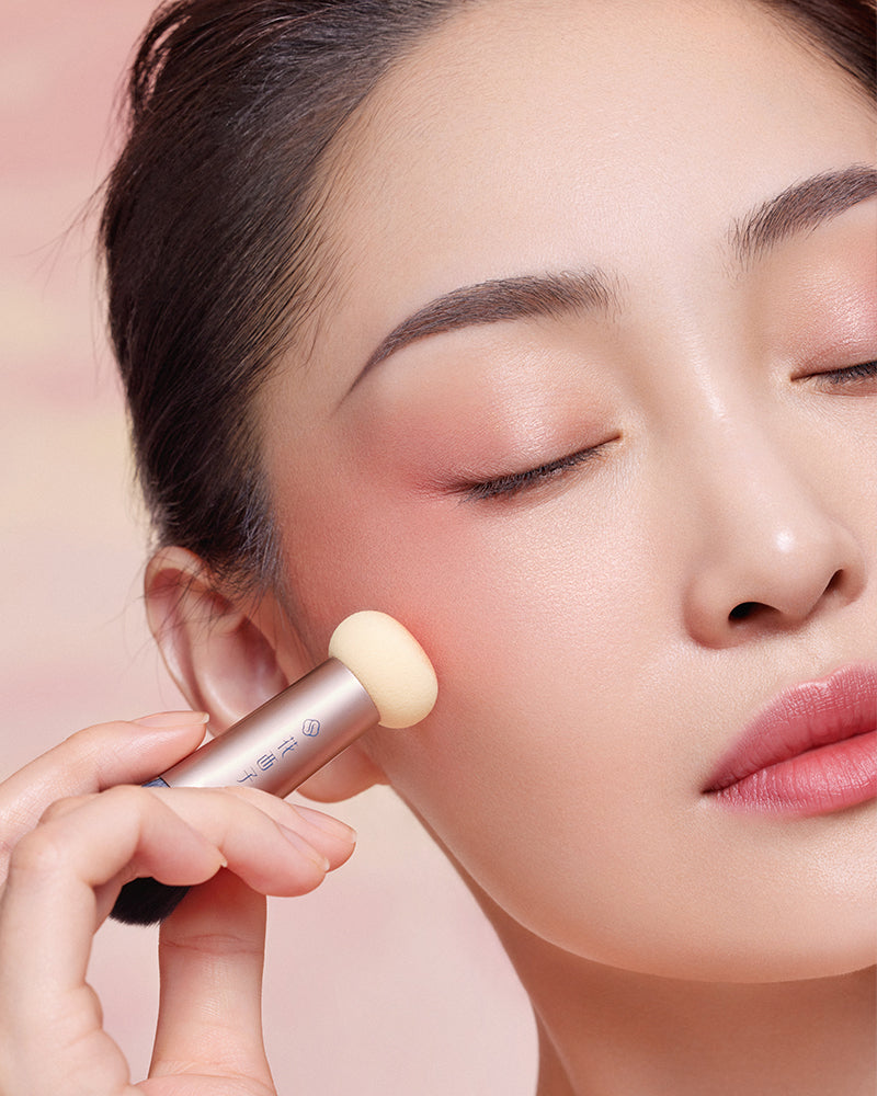 Soft Blooming Double-Ended Blush Brush